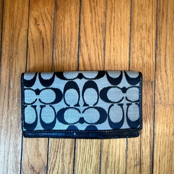 Black & Grey Check Wallet - Picture 2 of 5